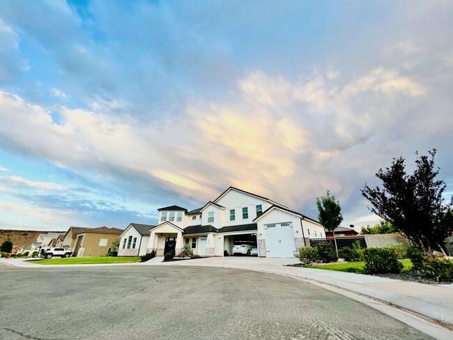 Culdesac - 3685 W 2510 S