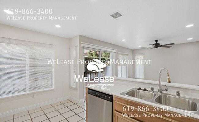 Foto del edificio - 1384 Serena Cir