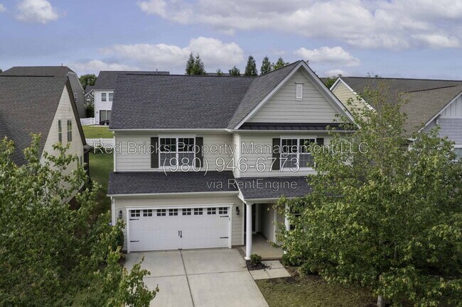Foto del edificio - 127 Blossom Ridge Dr