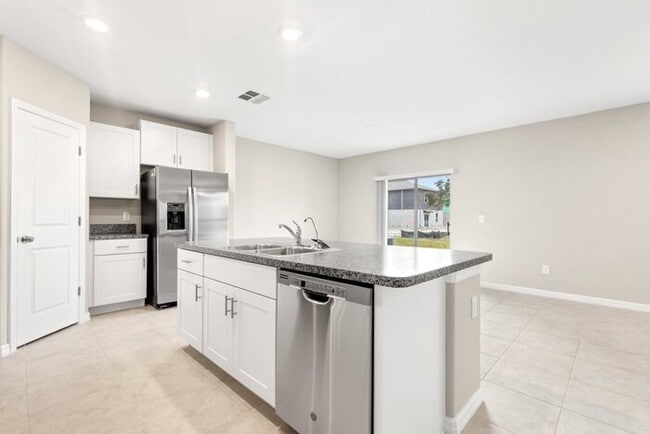 Building Photo - Like New Home For Rent in Touchstone!
