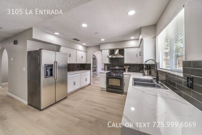 Building Photo - Vegas Retreat w/ Pool Billiards King & Que...