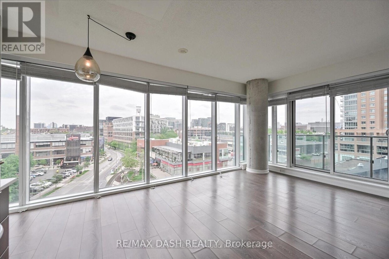 Photo principale - 150 E Liberty St