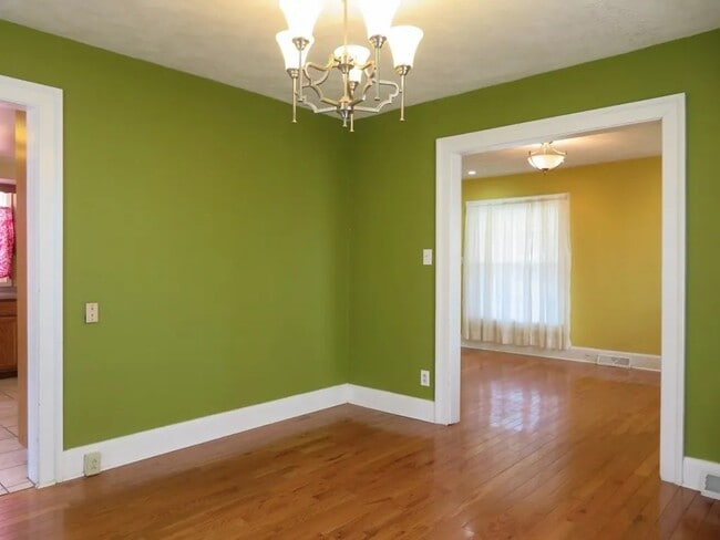 Foto del edificio - 172 Western Ave