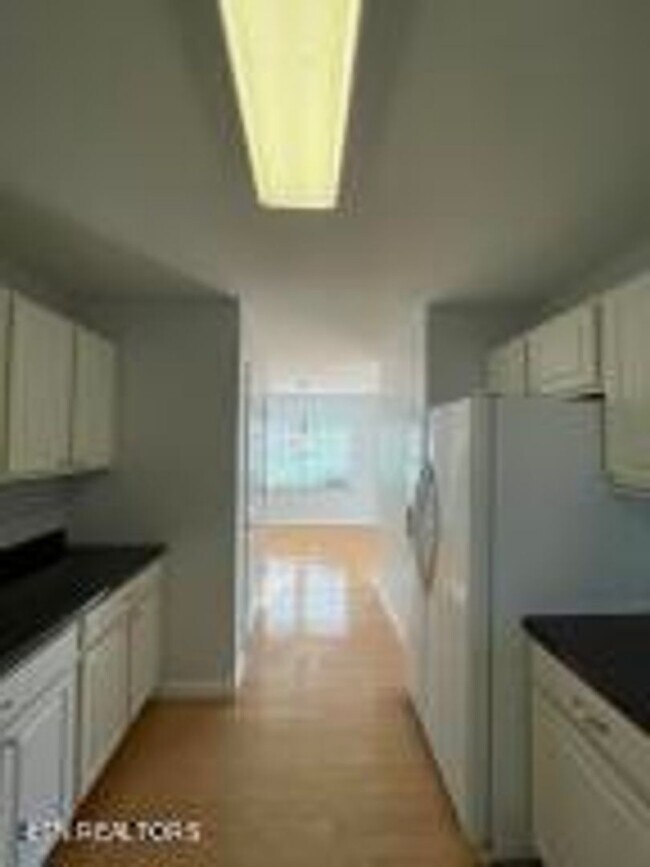 Foto del edificio - Knoxville 37914 - Short-term 6-month or 1 ...