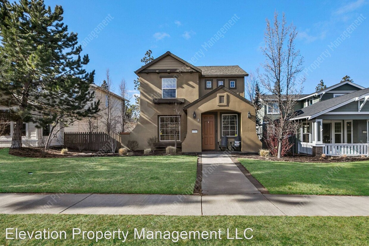 Foto principal - 2 br, 2.5 bath House - 61567 Odell Lake Drive