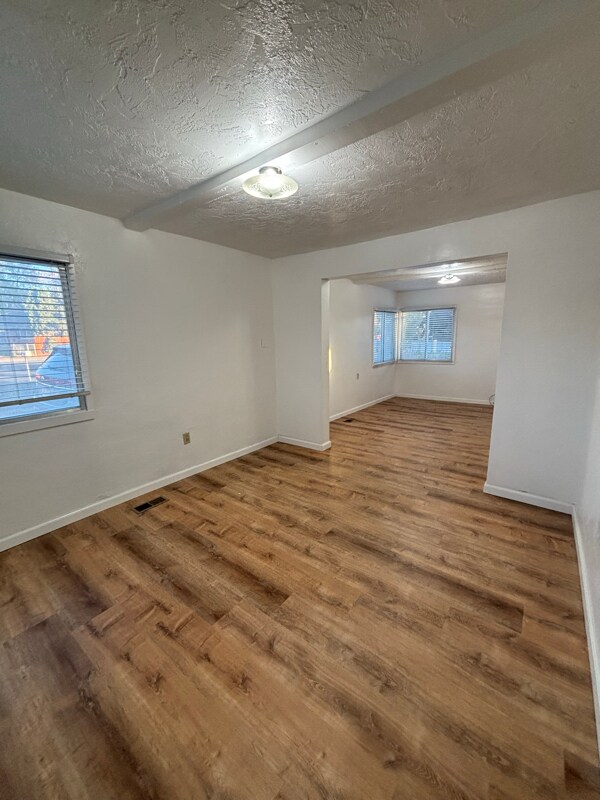 Building Photo - 2940 S Ammon Rd