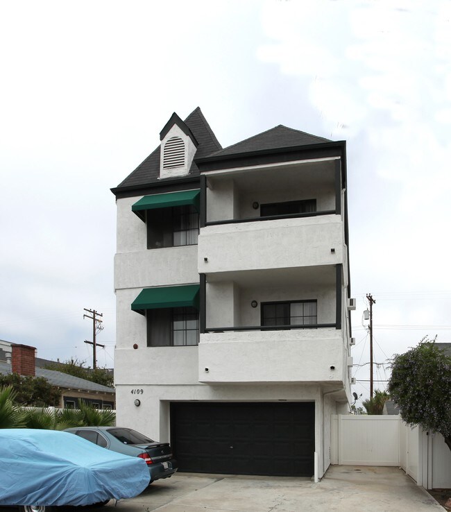 Building Photo - 4109 Kansas St