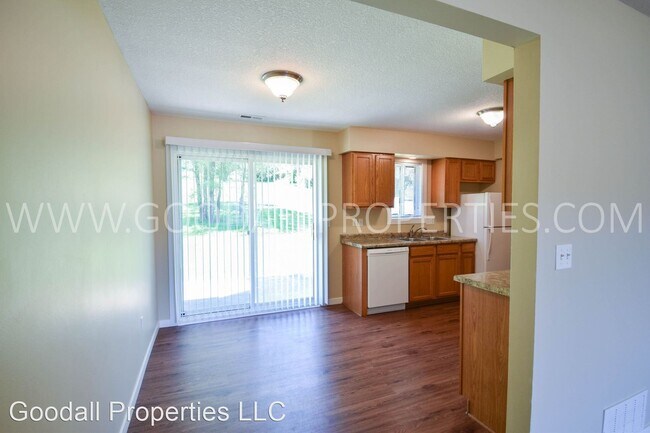 Building Photo - 3 br, 1.5 bath House - 405 Hazel St