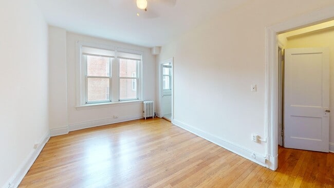 Building Photo - Kalorama Studio Apartment W/Roof Top