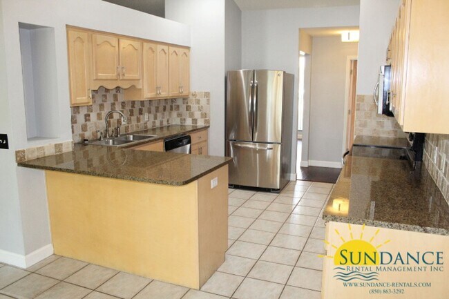 Building Photo - Beautiful 3 Bedroom Home in Destin