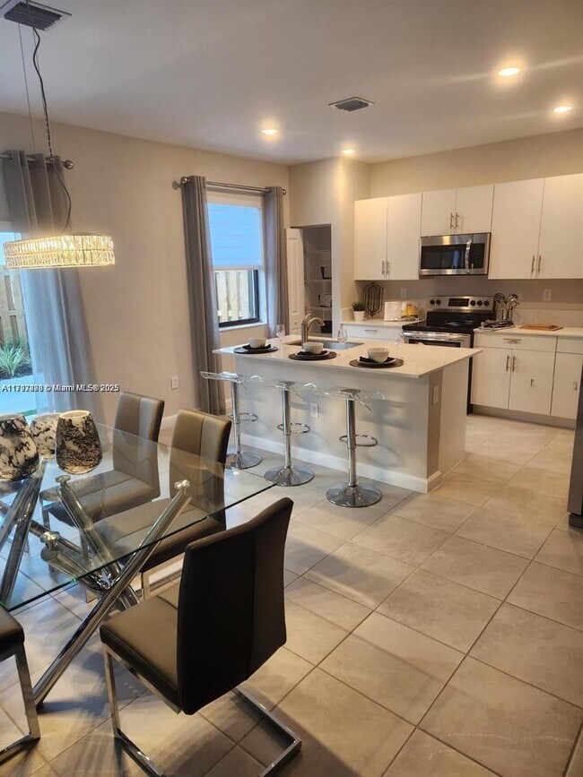 Foto del edificio - 2613 SE 10th St