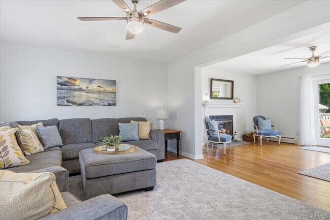 Building Photo - 59 Peconic Ave