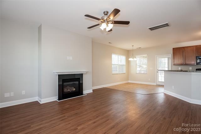 Building Photo - 317 Moses Rhyne Dr