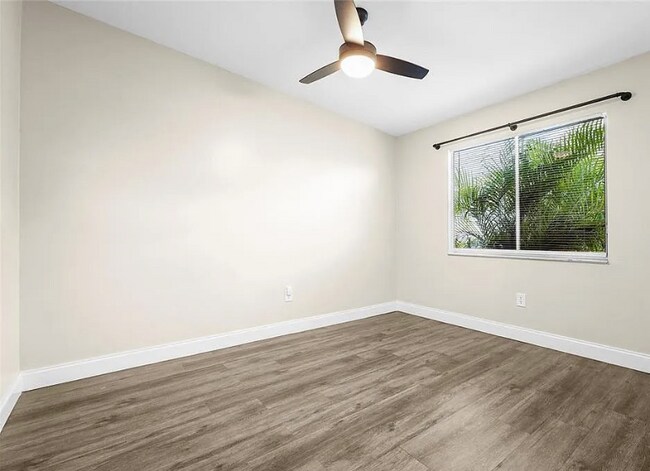 Building Photo - 5720 Gallatin Ln