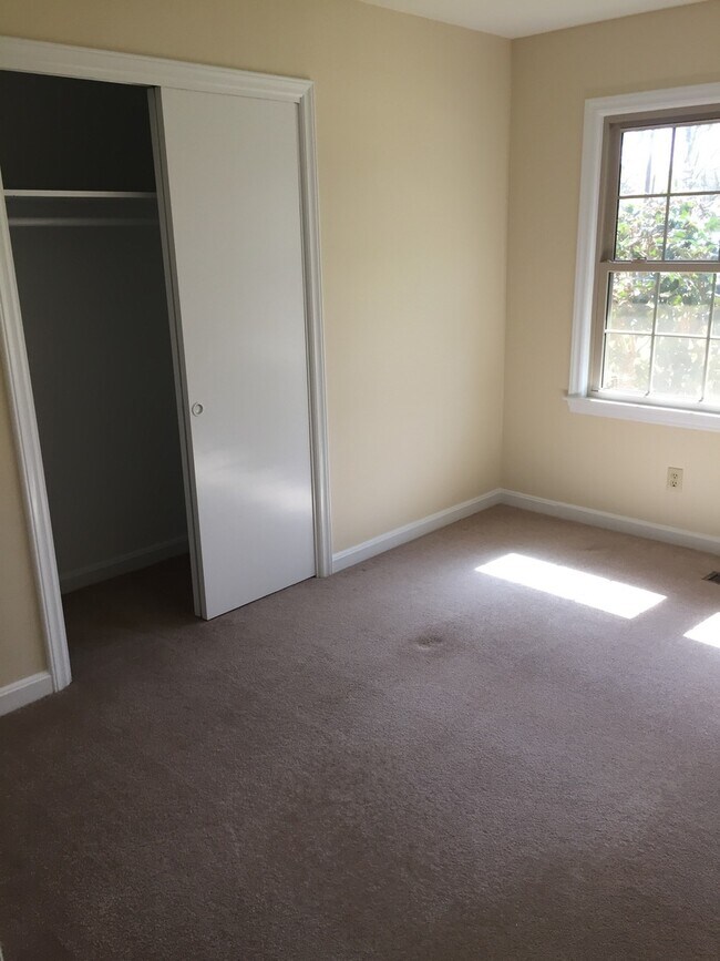 Foto del edificio - 1301 Brookwood Dr