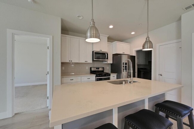 Foto del edificio - 2154 Butler Dr