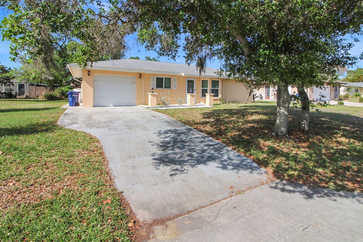 Primary Photo - 1180 Ponderosa Rd