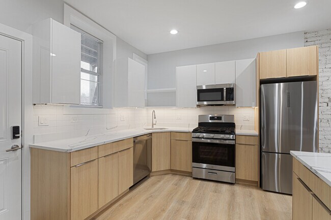 Foto del edificio - 1245 W Morse Ave