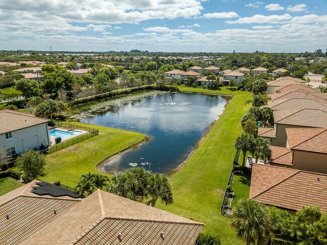Foto del edificio - 5842 Ashdale Rd