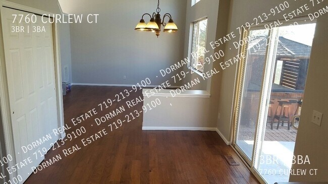 Foto del edificio - 7760 Curlew Ct