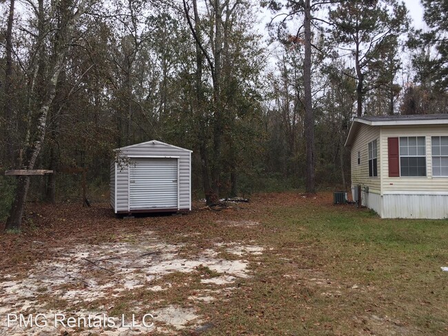 Building Photo - 1093 Lawrence Church Rd
