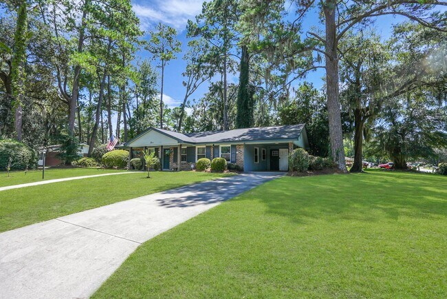 Foto del edificio - Fully Furnished Home in the Heart of Southside Savannah!