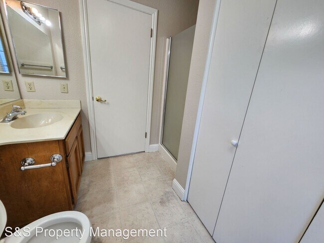 Foto del edificio - 4 br, 3 bath House - 631 Hanisch Drive
