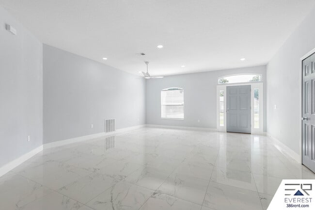 Foto del edificio - 45 Bruning Ln