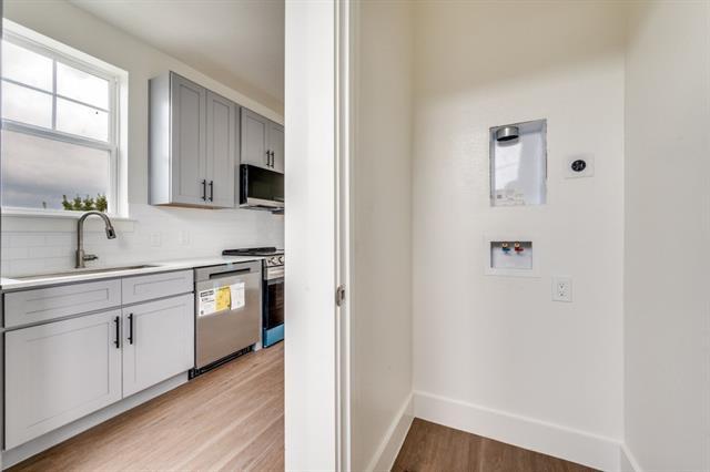 Foto del edificio - 5317 Reiger Ave