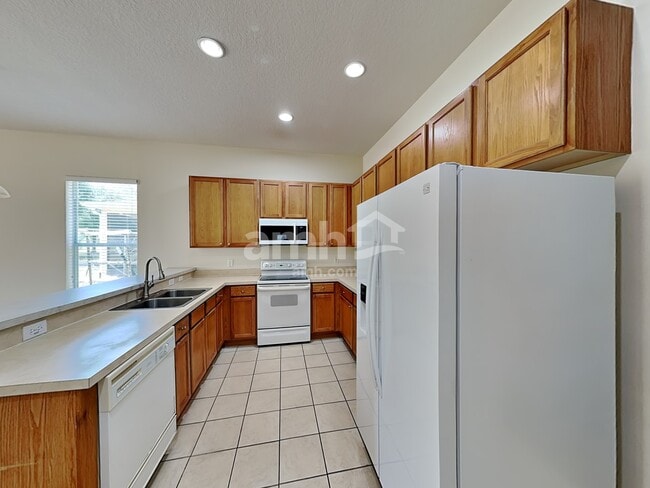 Building Photo - 33500 Terragona Dr