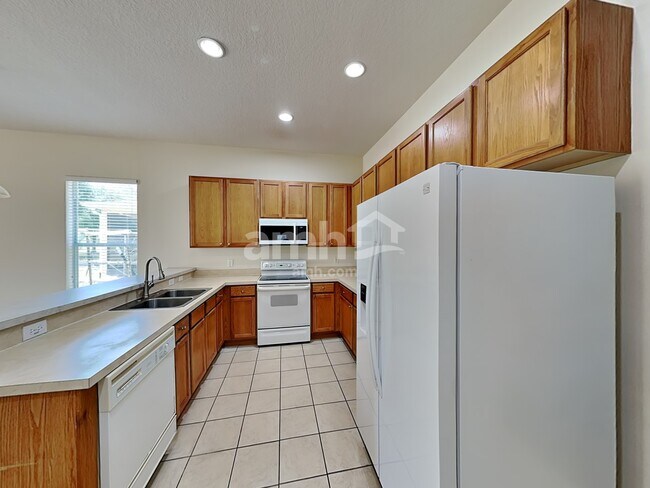 Foto del edificio - 33500 Terragona Dr