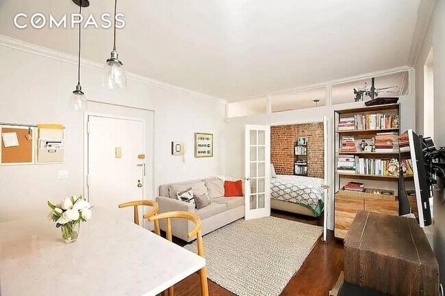 Foto del edificio - 314 W 94th St