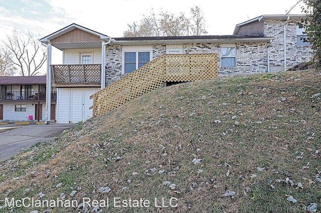 Building Photo - 3 br, 1 bath House - 1215 Brandom St. St. #B