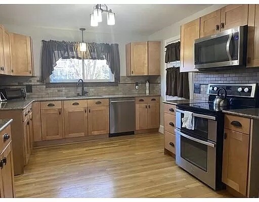 Brand New Kitchen - 17 Rocky Hill Rd