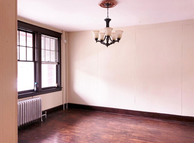 Foto del edificio - 320 N Charlotte St