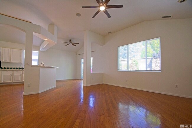 Building Photo - 1167 Tule Dr
