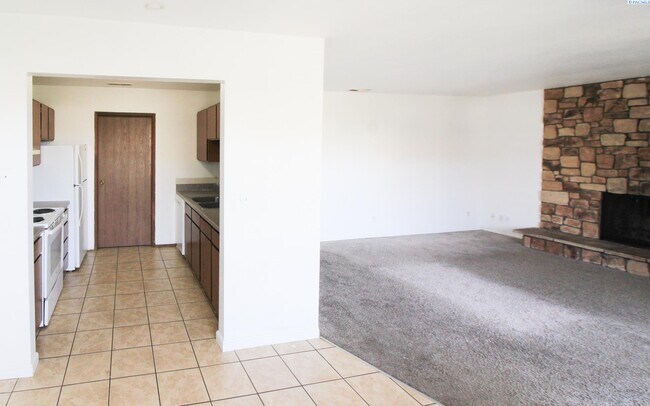 Foto del edificio - 2 bedroom, 1 bath in Kennewick