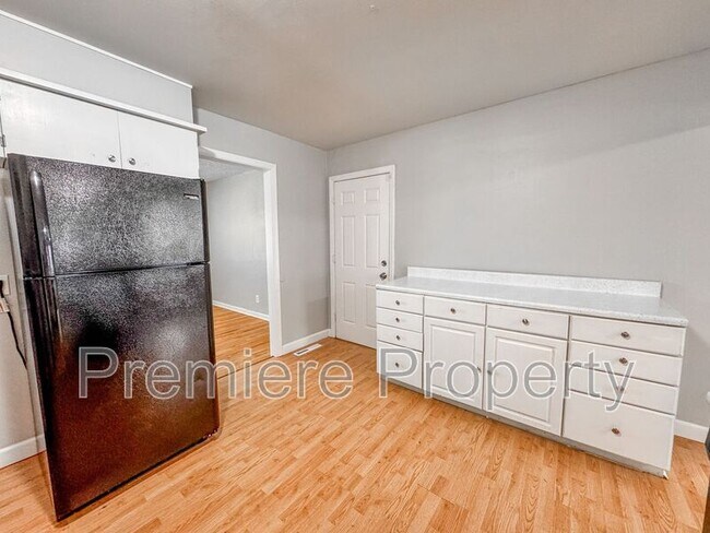 Foto del edificio - 8909 E 72nd St
