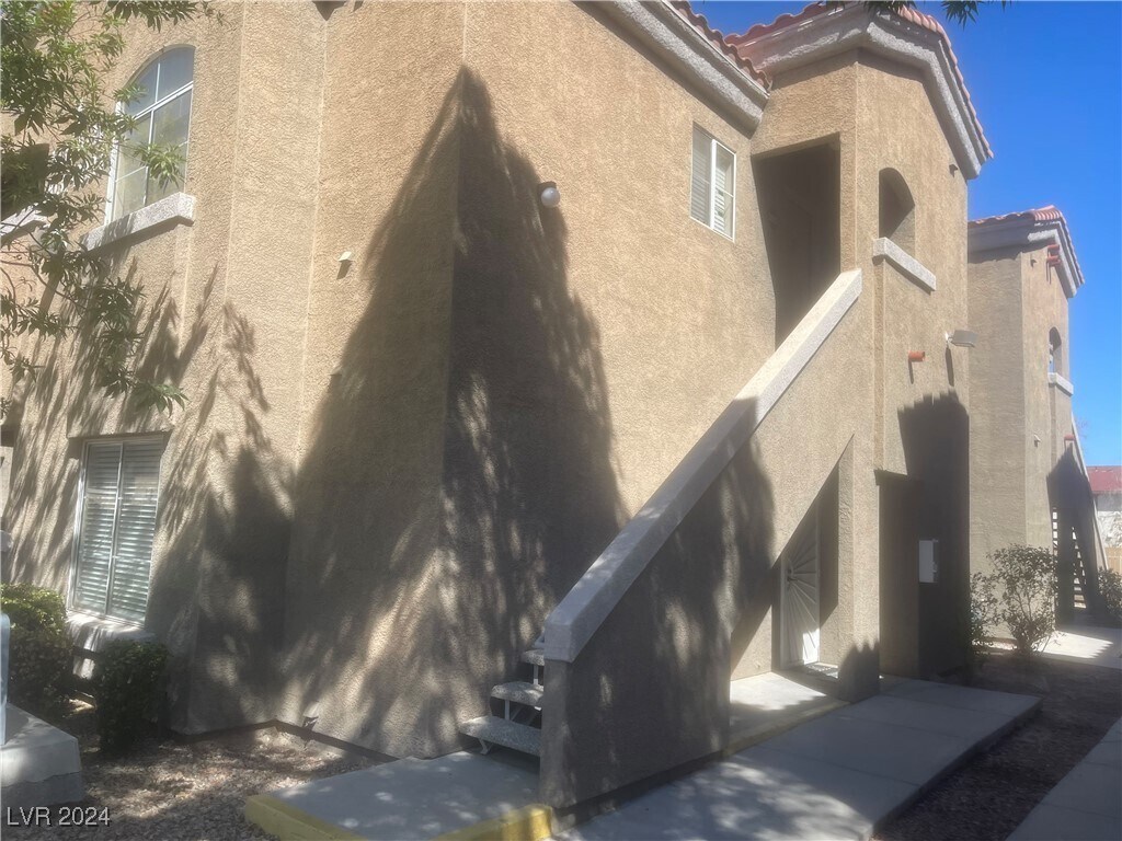 Primary Photo - 5525 W Flamingo Rd