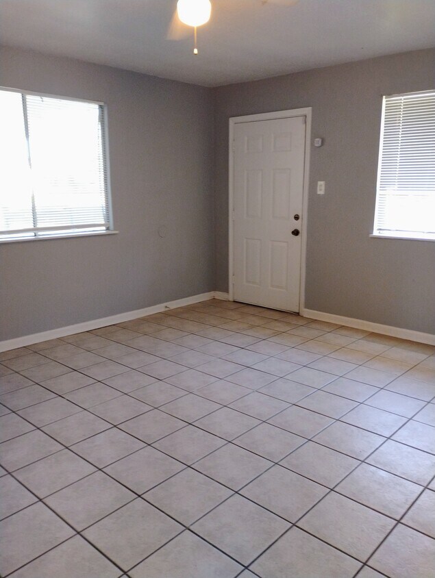 Foto principal - 3530 McVea St