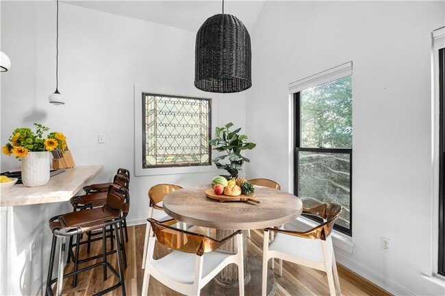 Foto del edificio - 119 Ashland Dr NE