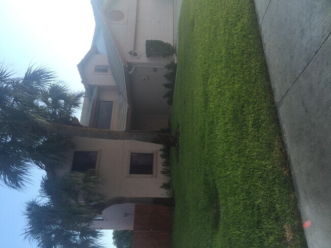 Foto del edificio - 5941 Strawberry Lakes Cir