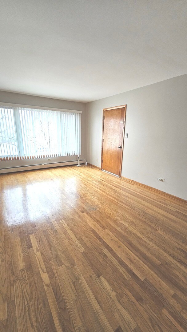 Foto del edificio - 6237 W 63rd St