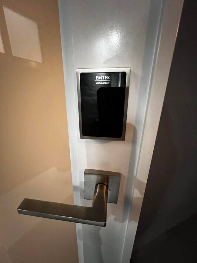 Foto del edificio - 750 NW 44th Ave