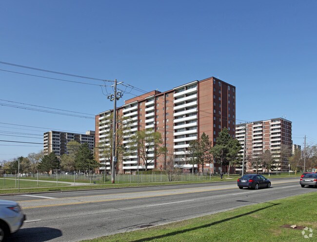Foto principal - Sheppard Birchmount 2