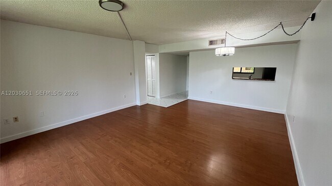 Foto del edificio - 8045 SW 107th Ave
