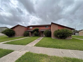 Building Photo - 4217 Acushnet Dr