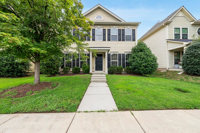 Photo - 1004 Crinoline Ln House