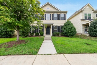 Building Photo - 1004 Crinoline Ln