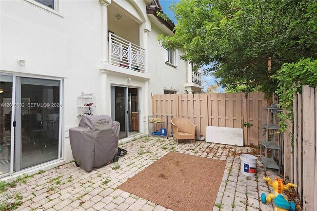 Building Photo - 10921 NW 88th Terrace